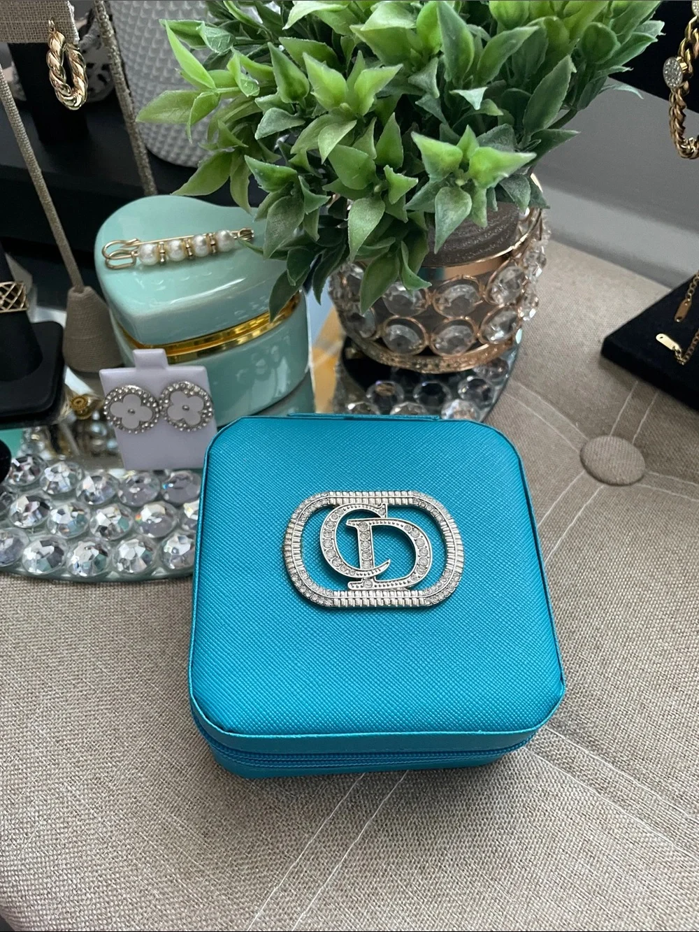 ✨Teal Jewelry Travel Case with Crystal Emblem✨NEW